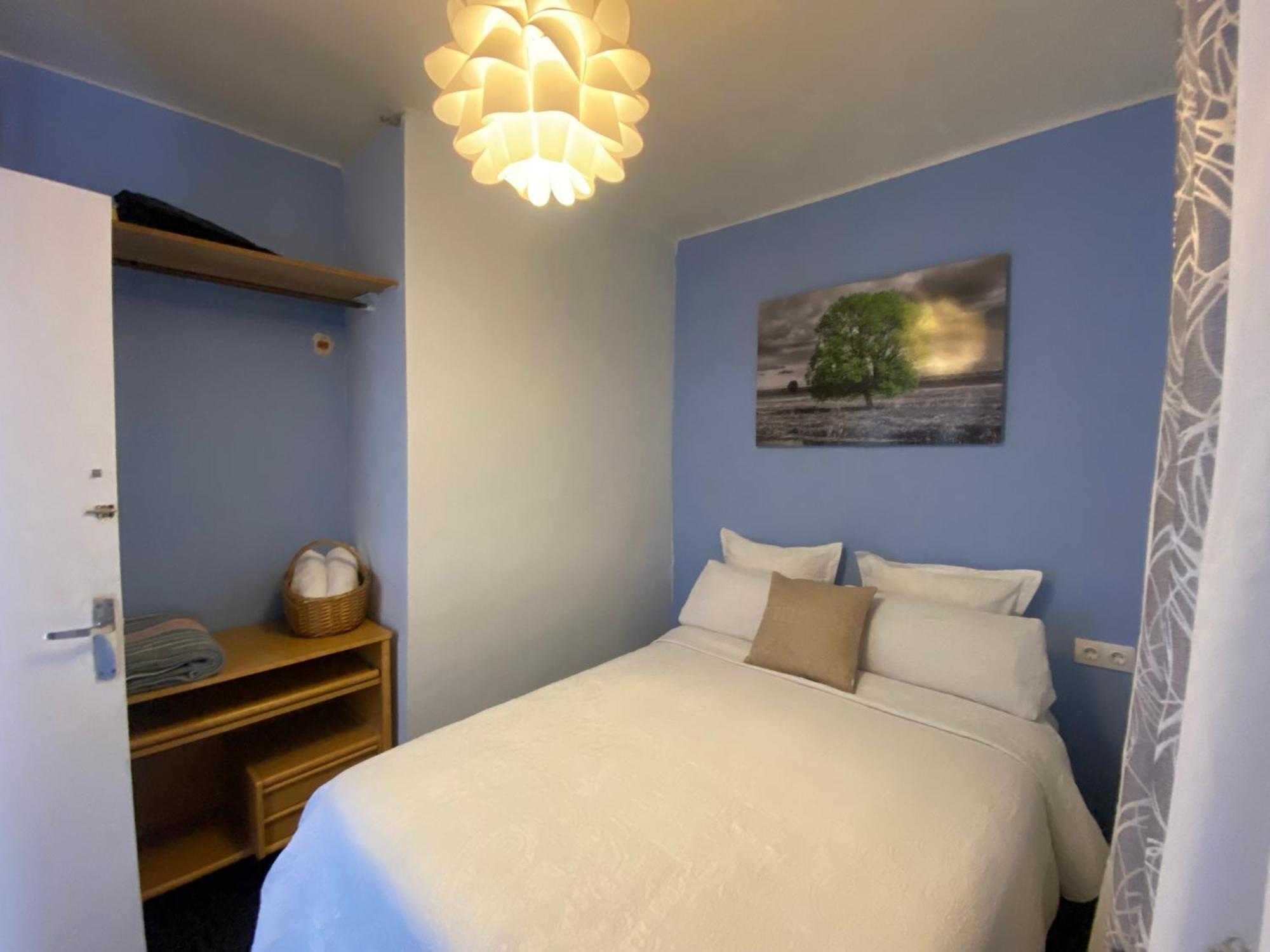 La Casa De Las Hadas Hotel La Reguda ภายนอก รูปภาพ